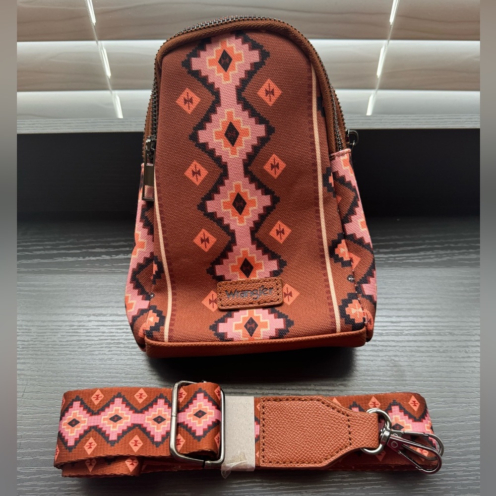 Wrangler Bag with Strap